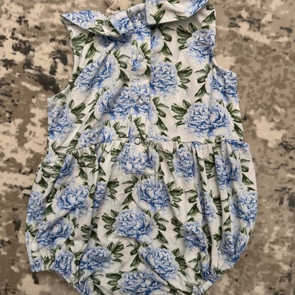 Kate Quinn Blue Floral Bodysuit - Size 3-6 months - Picture 2 of 4